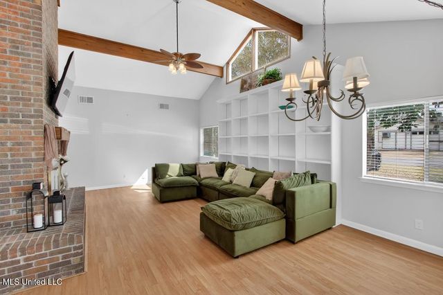 5420 Diamondhead Drive, Diamondhead, MS 39525