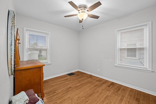 2404 MYRTLE Street, Davenport, IA 52804