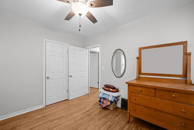 2404 MYRTLE Street, Davenport, IA 52804