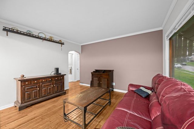 2404 MYRTLE Street, Davenport, IA 52804