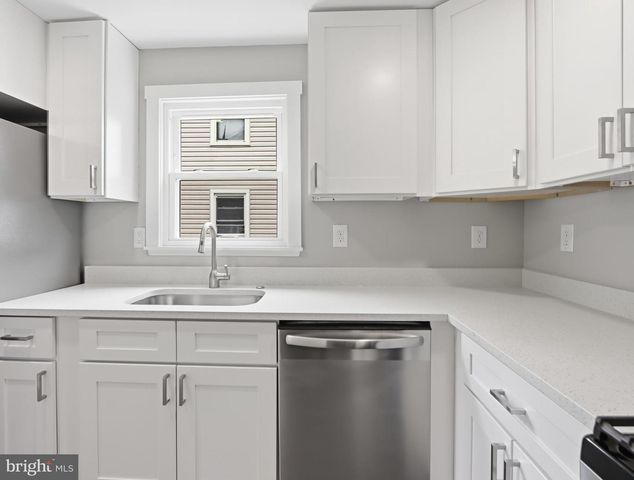 1225 POPLAR AVE, Baltimore, MD 21227