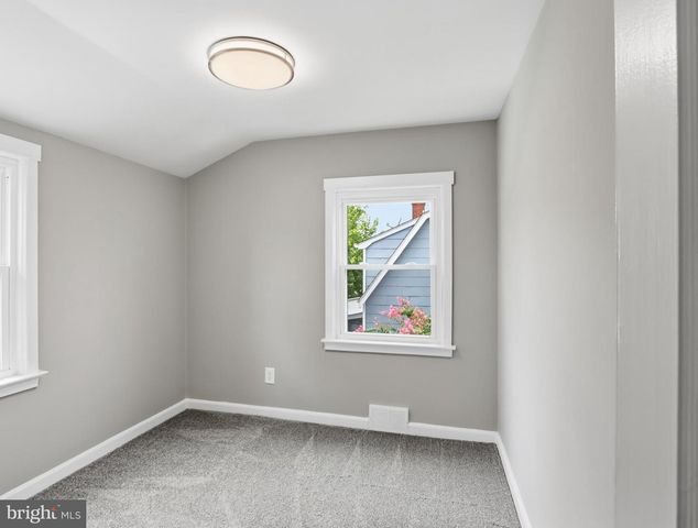 1225 POPLAR AVE, Baltimore, MD 21227