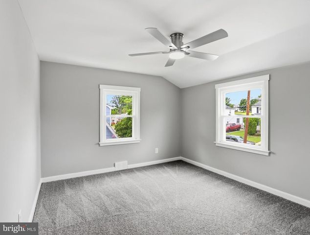 1225 POPLAR AVE, Baltimore, MD 21227