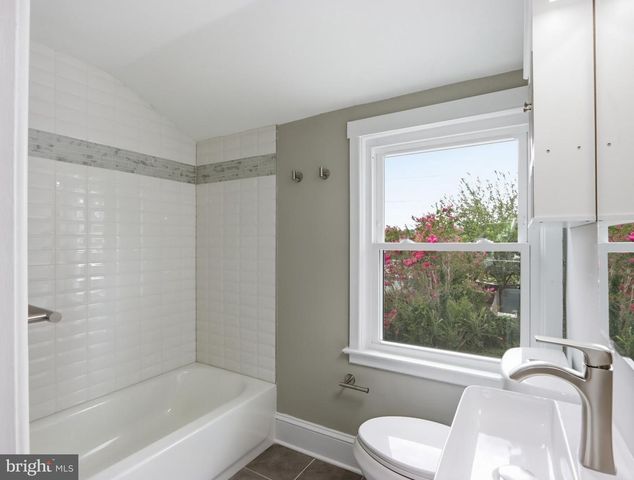 1225 POPLAR AVE, Baltimore, MD 21227