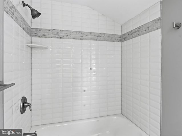 1225 POPLAR AVE, Baltimore, MD 21227