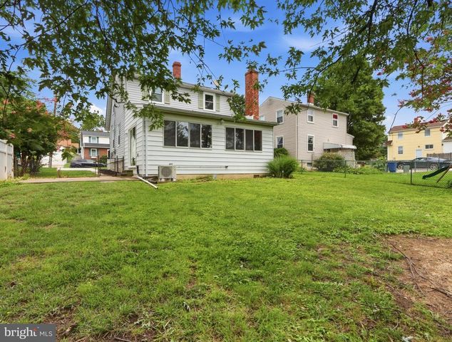 1225 POPLAR AVE, Baltimore, MD 21227