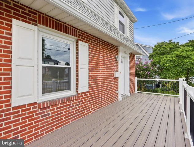 1225 POPLAR AVE, Baltimore, MD 21227