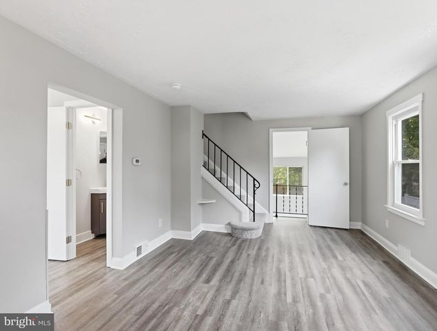 1225 POPLAR AVE, Baltimore, MD 21227