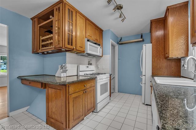 972 Allen Drive, Northville, MI 48167