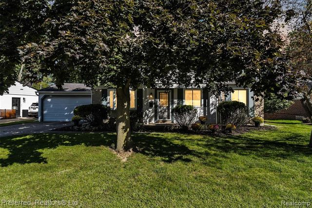 972 Allen Drive, Northville, MI 48167