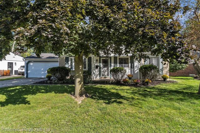 972 Allen Drive, Northville, MI 48167