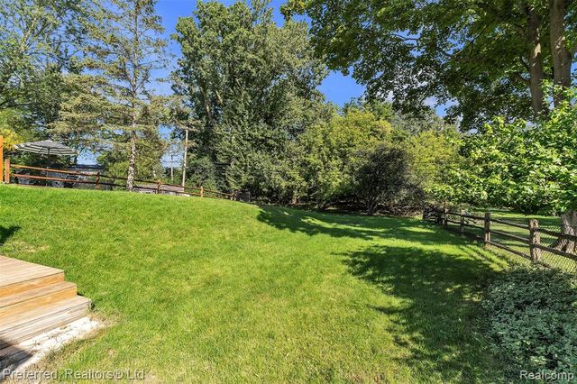 972 Allen Drive, Northville, MI 48167