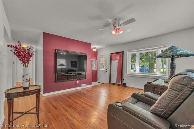 972 Allen Drive, Northville, MI 48167