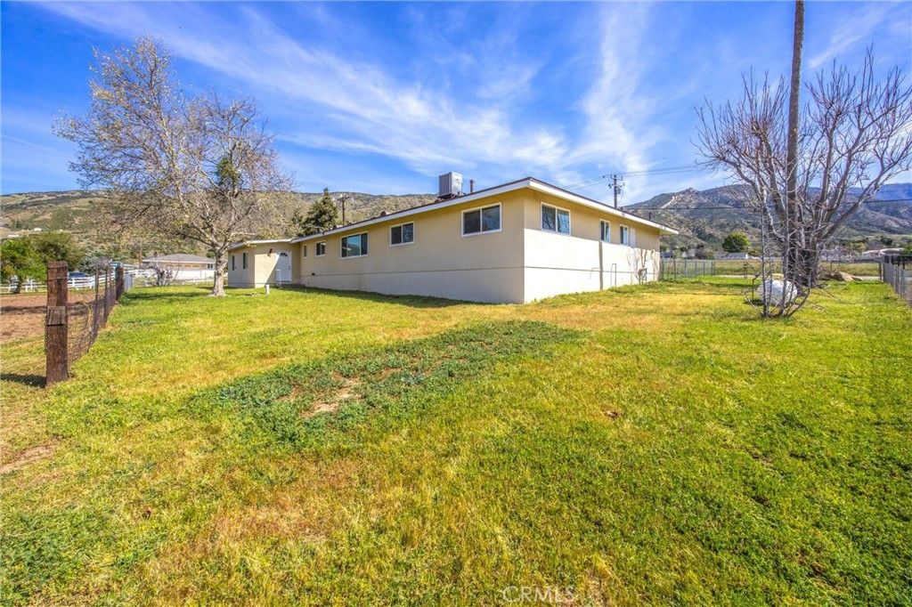 Image 39 of property listing at 10022 Fremont, Yucaipa, CA 92399