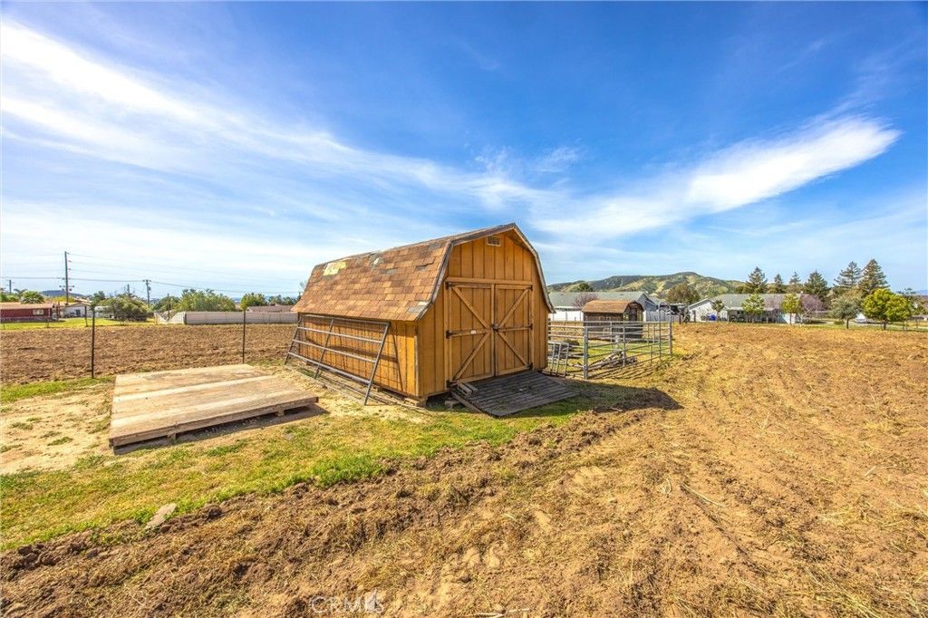 Image 41 of property listing at 10022 Fremont, Yucaipa, CA 92399