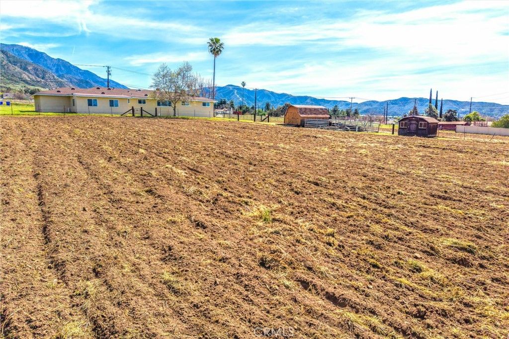 Image 43 of property listing at 10022 Fremont, Yucaipa, CA 92399