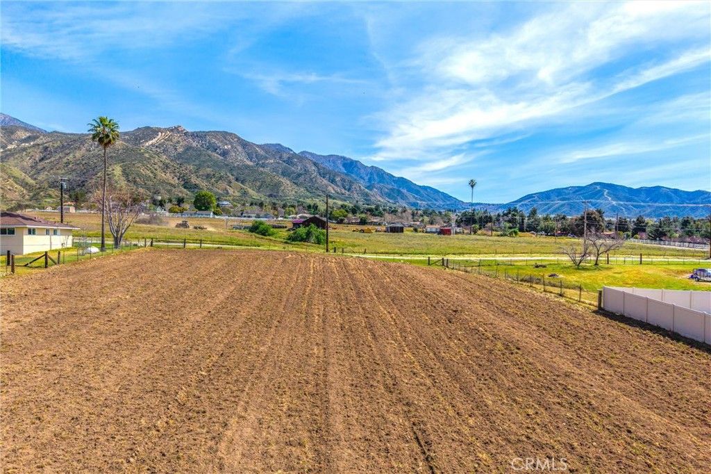 Image 49 of property listing at 10022 Fremont, Yucaipa, CA 92399