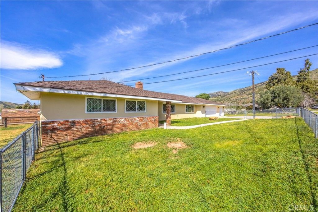 Image 5 of property listing at 10022 Fremont, Yucaipa, CA 92399
