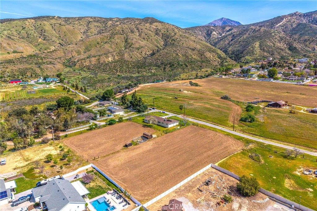 Image 61 of property listing at 10022 Fremont, Yucaipa, CA 92399