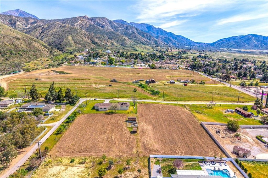 Image 62 of property listing at 10022 Fremont, Yucaipa, CA 92399