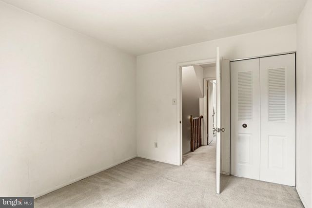 28 VALLEY CROSSING CIR, Cockeysville, MD 21030