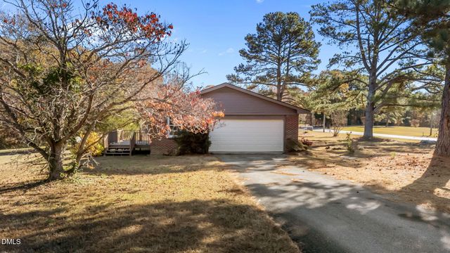 10 Alease Drive, Zebulon, NC 27597