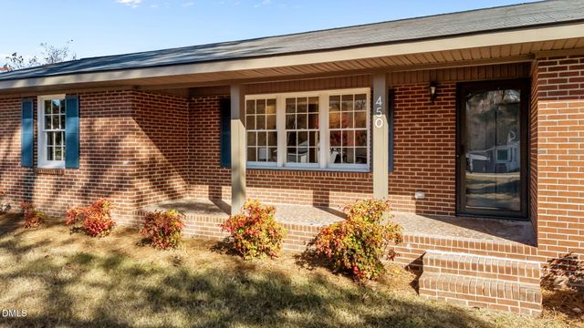 10 Alease Drive, Zebulon, NC 27597