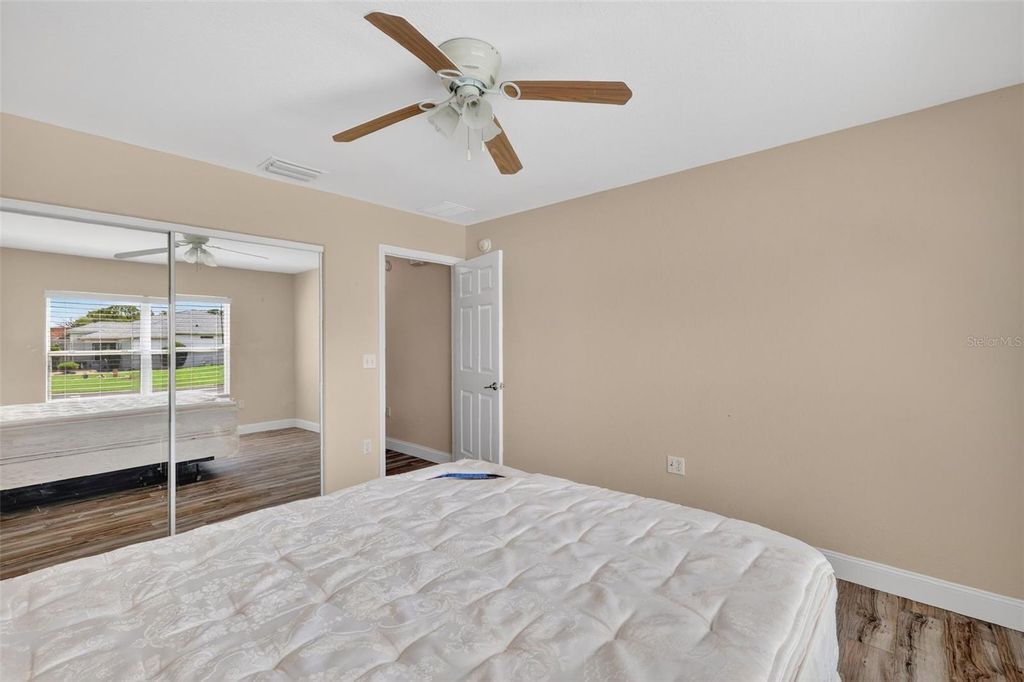 Image 19 of property listing at 13811 SE 85TH CIRCLE, Summerfield, FL 34491