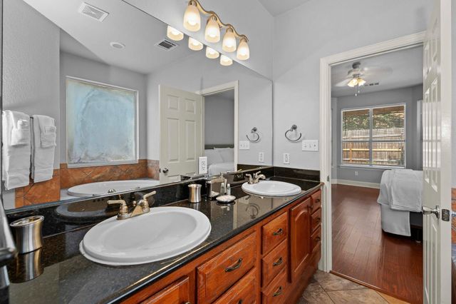 12220 Tanglewild DR, Austin, TX 78758