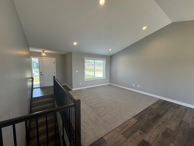 168 Stonelake Drive SE, Rochester, MN 55904