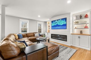 10 Mockingbird Hill, Bridgewater, MA 02324