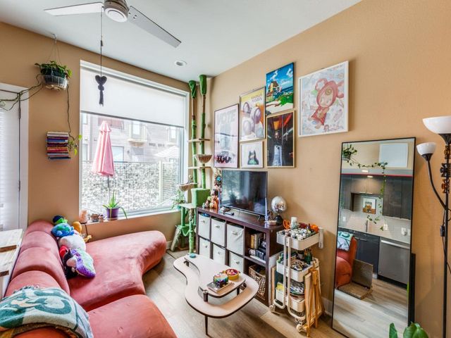 1800 E 4th ST 223, Austin, TX 78702