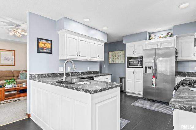 3924 OLD MILL Lane, Springfield, IL 62711