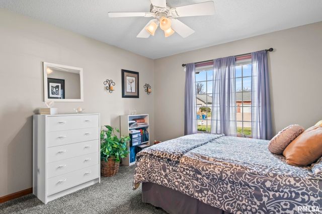 3924 OLD MILL Lane, Springfield, IL 62711