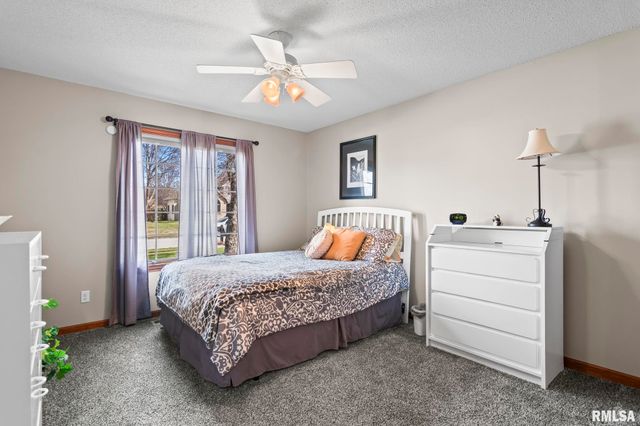 3924 OLD MILL Lane, Springfield, IL 62711