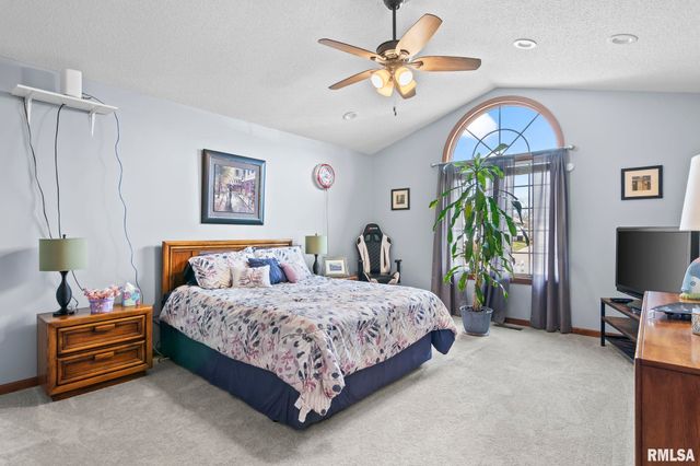 3924 OLD MILL Lane, Springfield, IL 62711