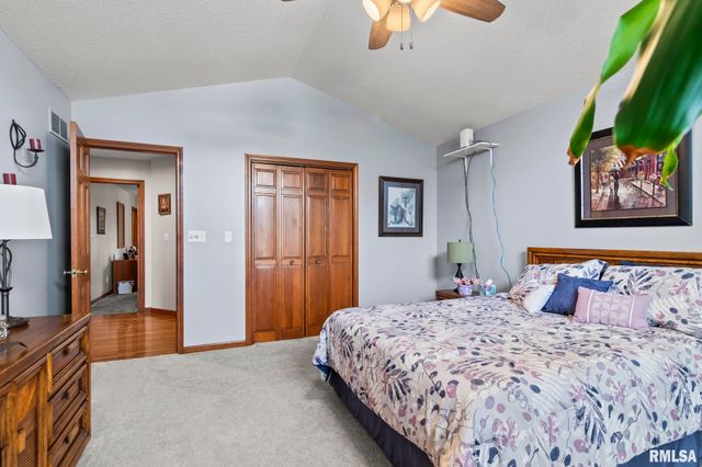 3924 OLD MILL Lane, Springfield, IL 62711