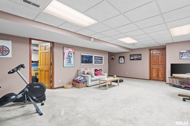 3924 OLD MILL Lane, Springfield, IL 62711