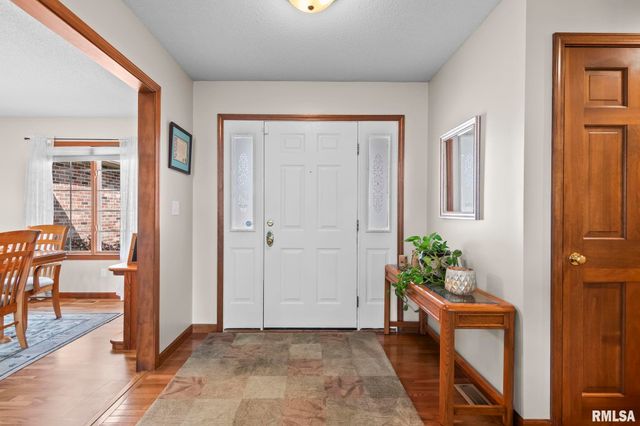 3924 OLD MILL Lane, Springfield, IL 62711