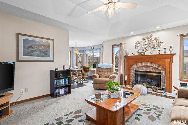 3924 OLD MILL Lane, Springfield, IL 62711