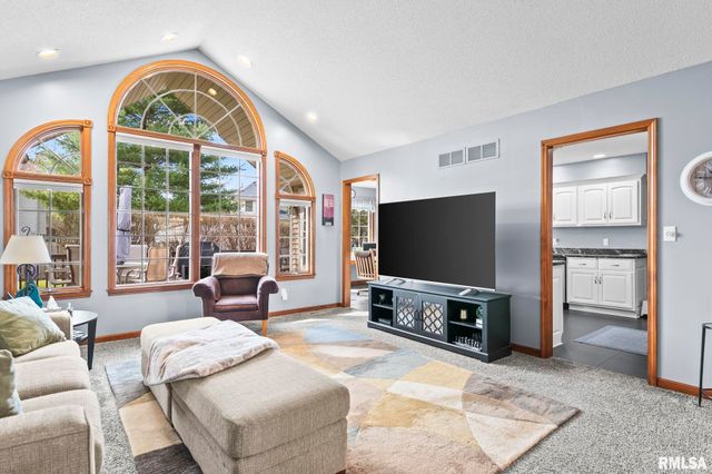 3924 OLD MILL Lane, Springfield, IL 62711