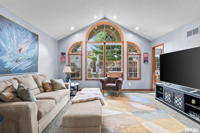 3924 OLD MILL Lane, Springfield, IL 62711