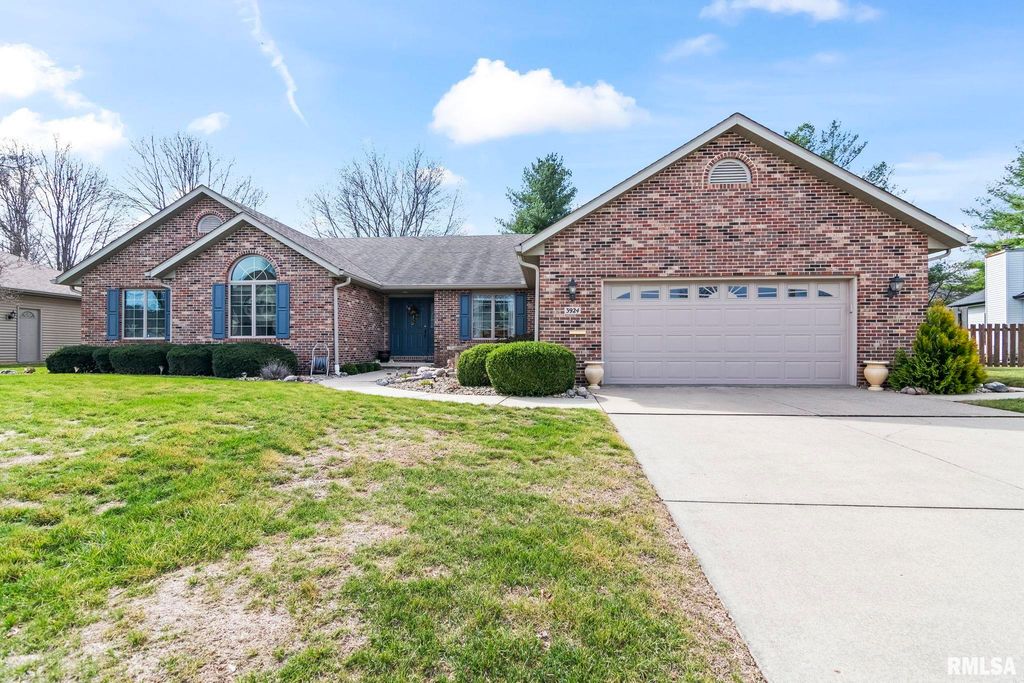 3924 OLD MILL Lane, Springfield, IL 62711