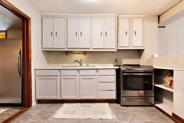 737 JOHNSON Street, Beloit, WI 53511