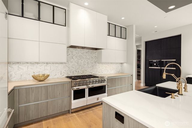 22727 NE 139th Way, Woodinville, WA 98077