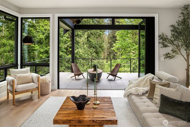 22727 NE 139th Way, Woodinville, WA 98077