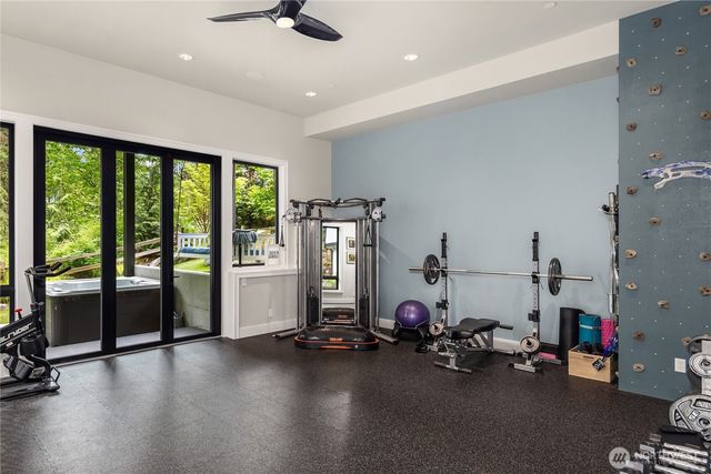 22727 NE 139th Way, Woodinville, WA 98077