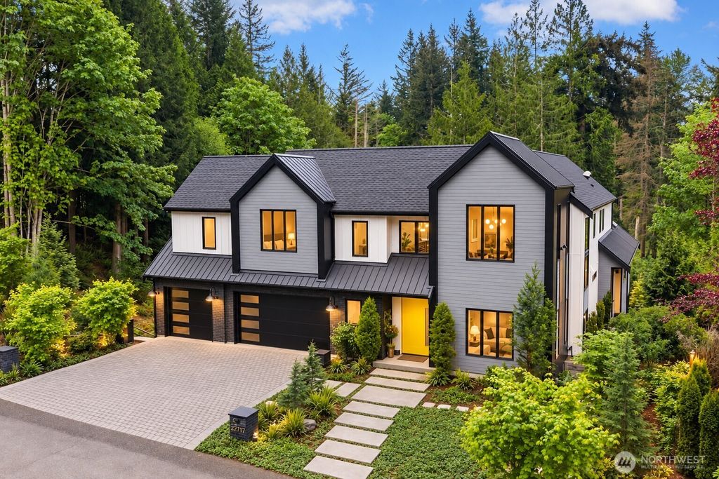 22727 NE 139th Way, Woodinville, WA 98077