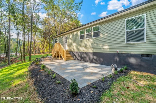 400 Matlock Tr, Loudon, TN 37774