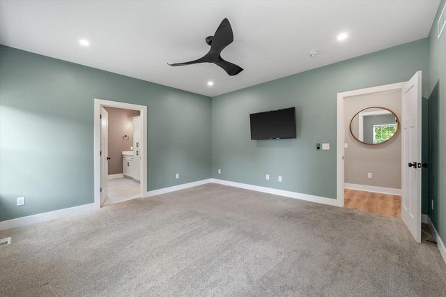 W332N4518 Grace COURT, Nashotah, WI 53058